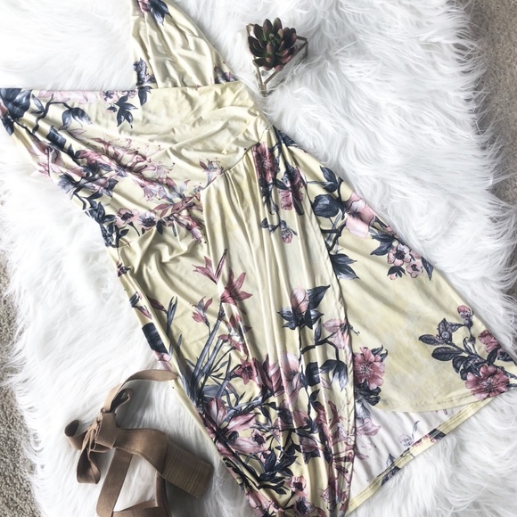 Yellow Floral Dress - Picture 3 of 3